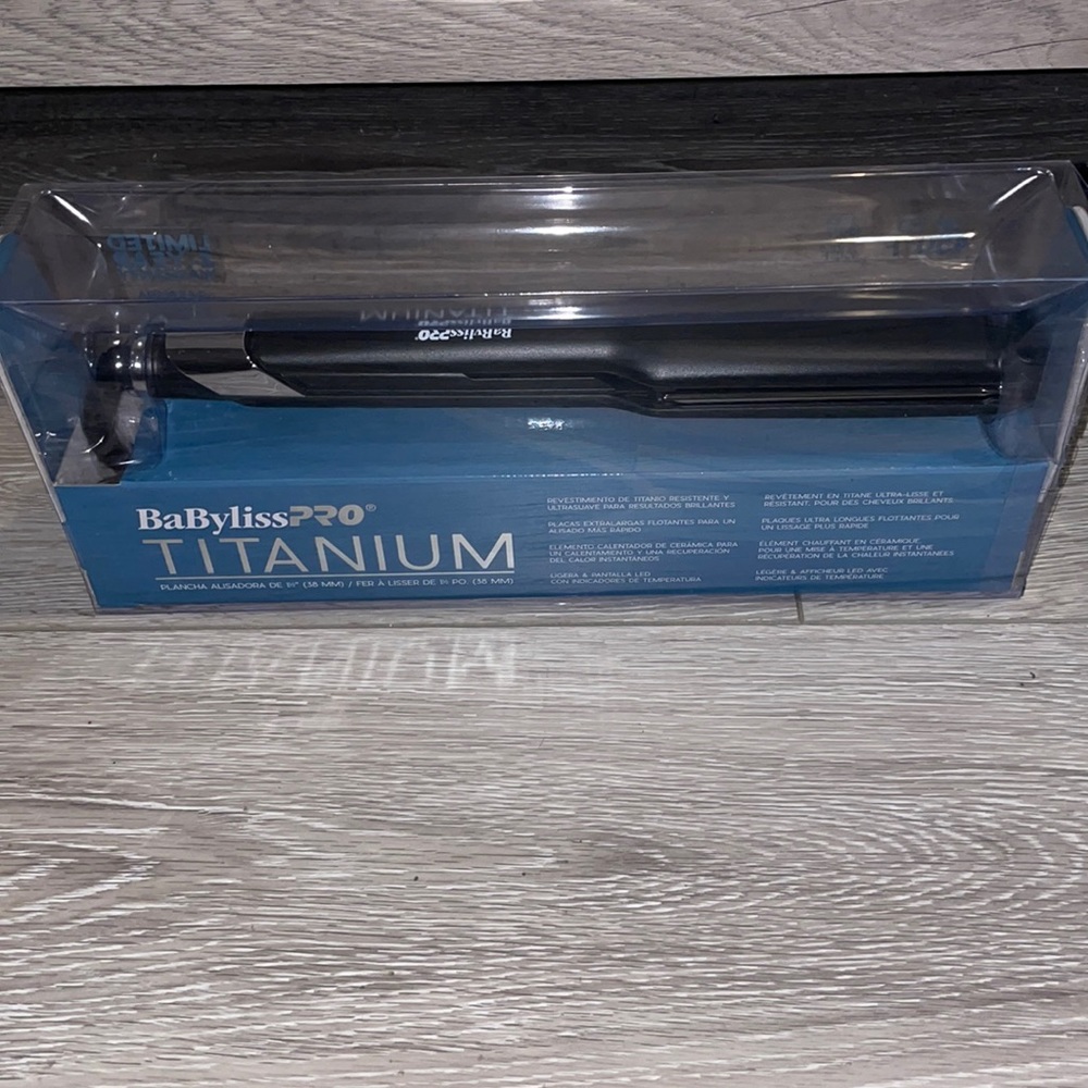 Babyliss 1.5” straightener